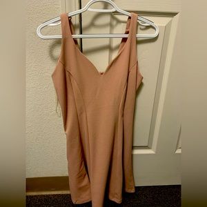 This dress was worn once it’s still brand new. Sowed on shoulder for fitting